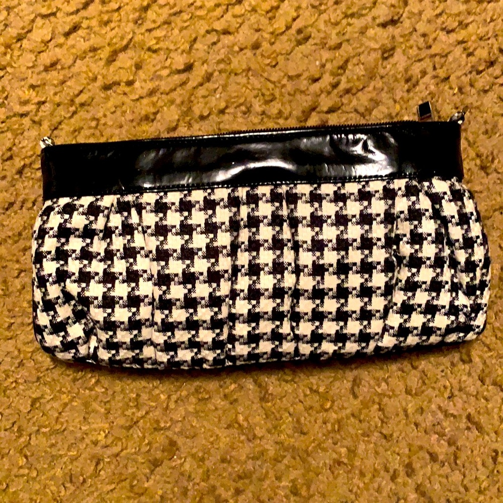 Black Houndstooth Print Clutch